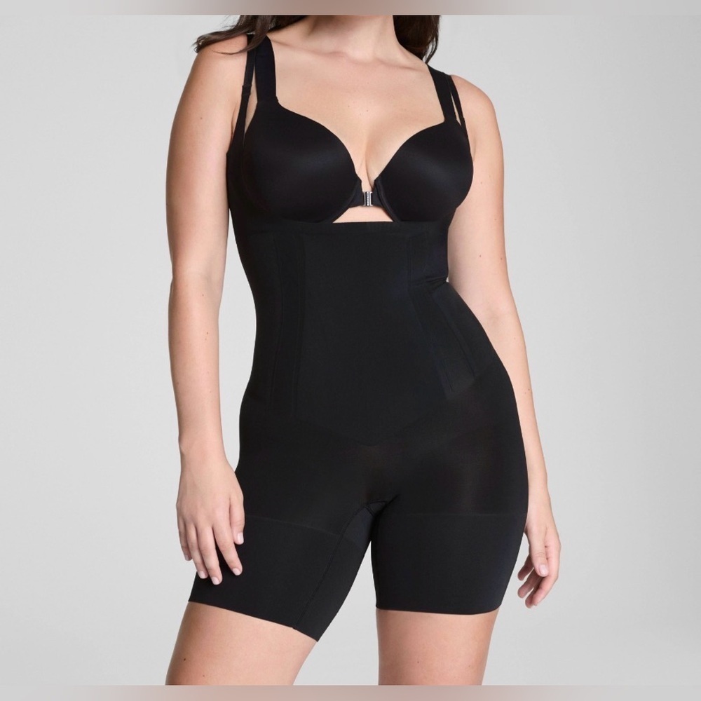 SPANX On Core Open Bust Black High-Waisted Shapewear Bodysuit M